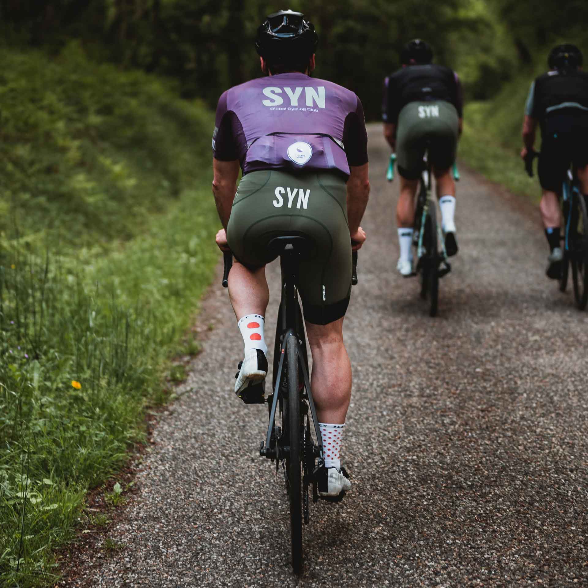 ILEVE-cycling-socks-white-20cm_men